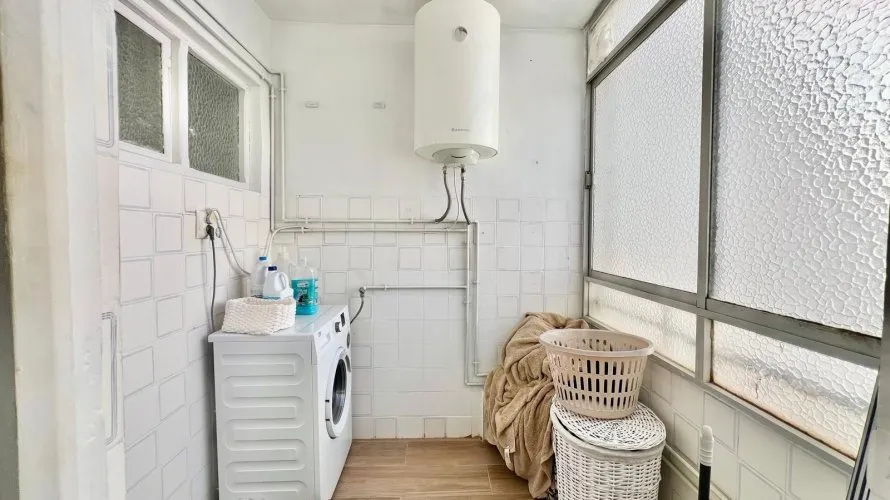 2 bedrooms penthouse for sale, Torrevieja, Spain No. 1024 № 19