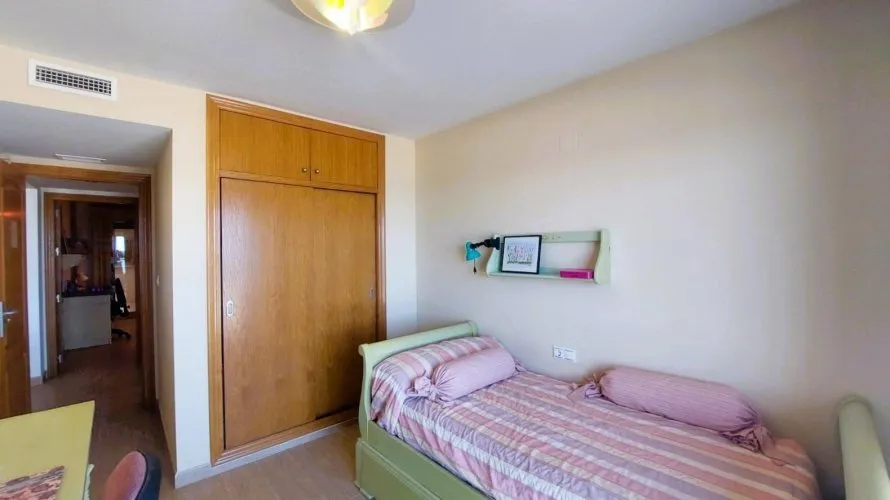 4 bedrooms apartment for sale, Torrevieja, Spain No. 561 № 18