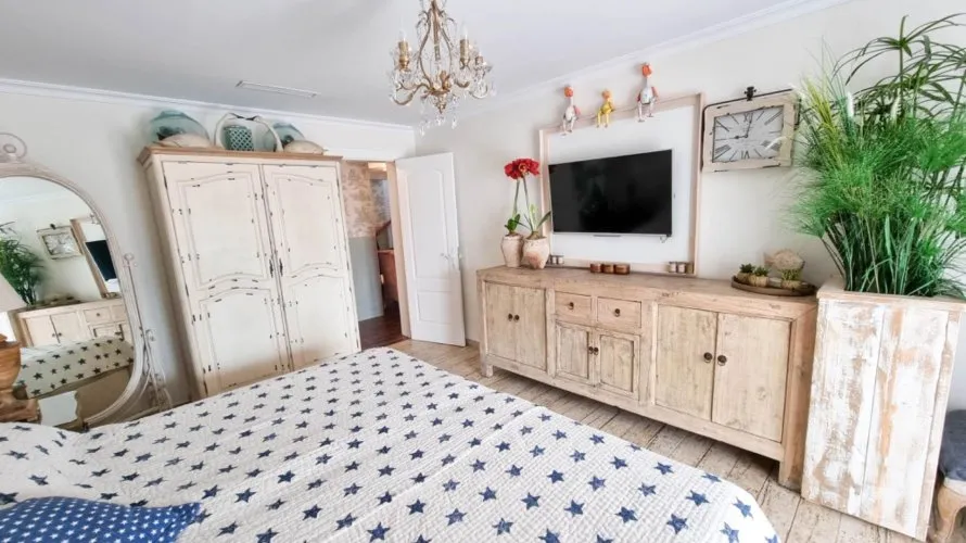 6 bedrooms villa for sale, Moraira, Spain No. 500 № 9