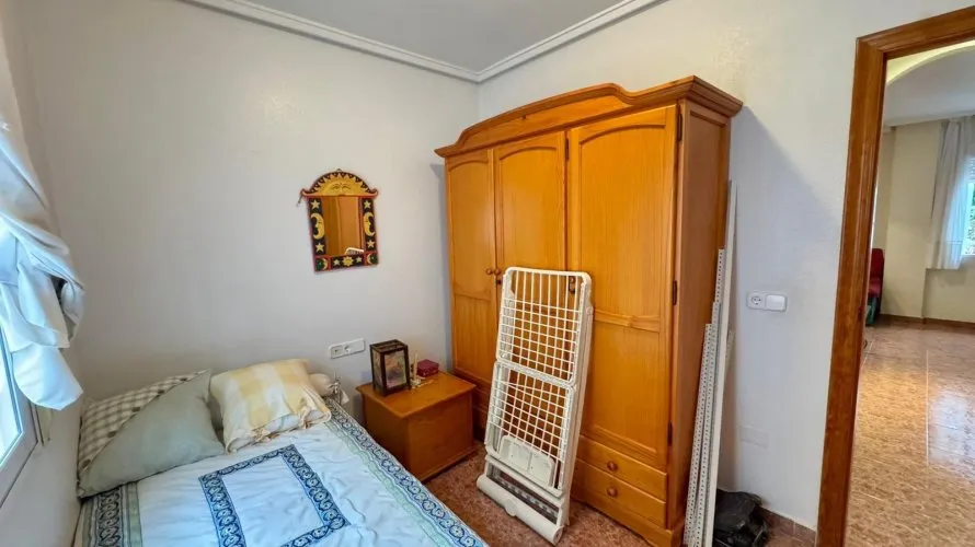 3 bedrooms apartment for sale, Torrevieja, Spain No. 1031 № 11