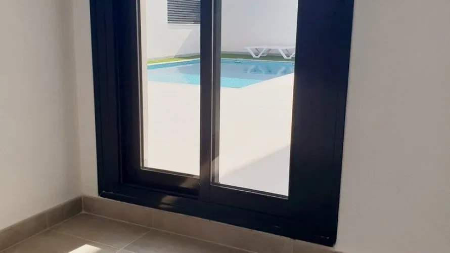 3 bedrooms villa for sale, Pinar De Campoverde, Spain No. 345 № 2