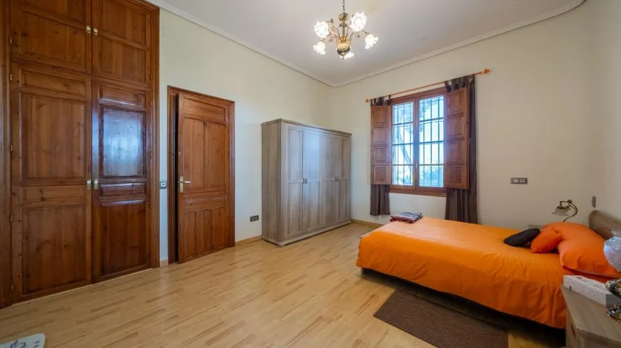 7 bedrooms house for sale, Mutxamel, Spain No. 658 № 27