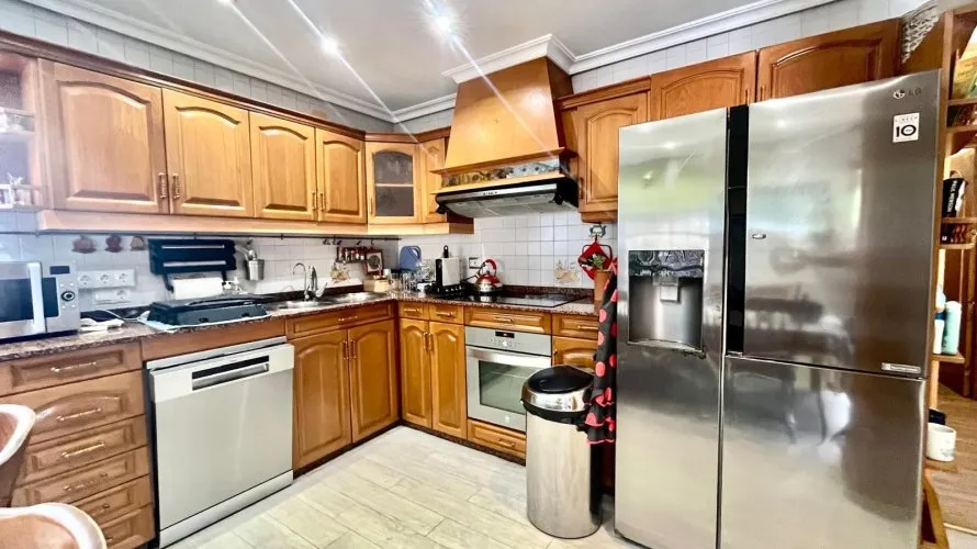 4 bedrooms villa for sale, Torrevieja, Spain No. 229 № 26