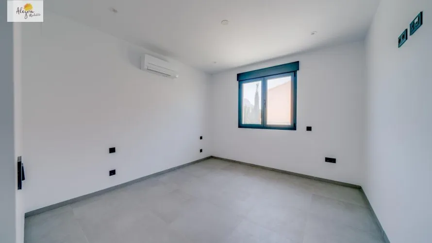 5 bedrooms villa for sale, Calpe, Spain No. 443 № 15