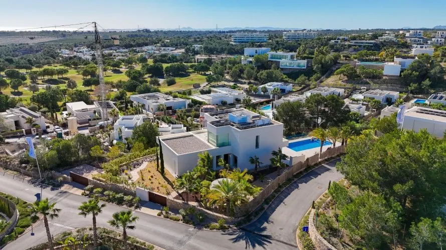 546m² villa for sale, Orihuela, Spain No. 984 № 1