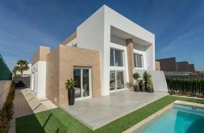 3 bedrooms house for sale, Algorfa, Spain No. 527