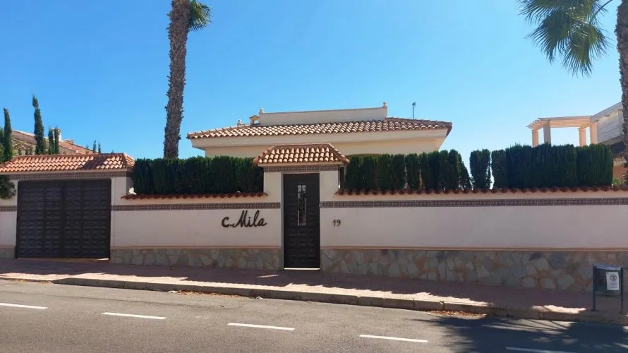 3 bedrooms villa for sale, Ciudad Quesada, Spain No. 492 № 13
