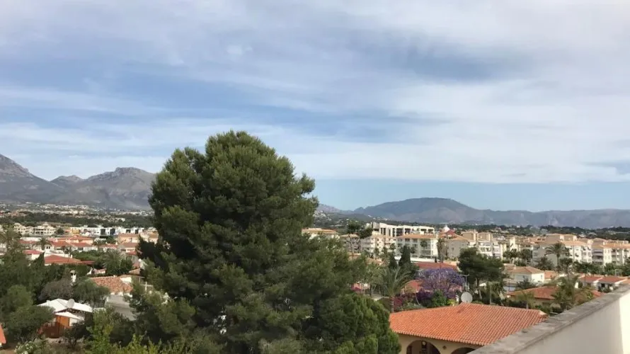 4 bedrooms villa for sale, Albir, Spain No. 539 № 25