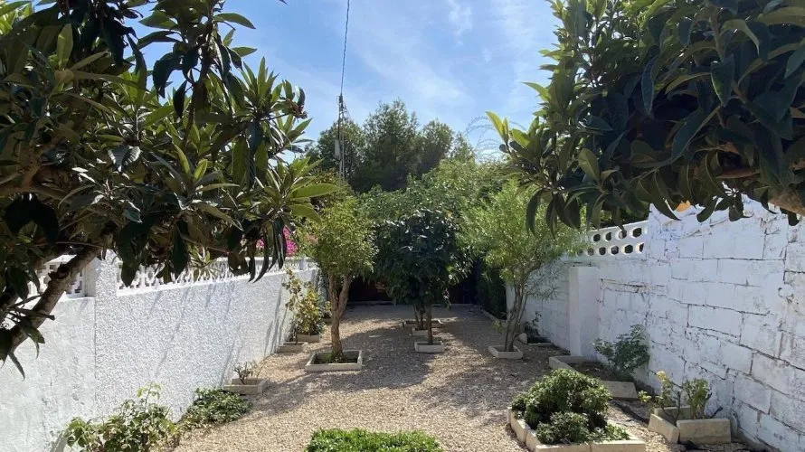 4 bedrooms villa for sale, L'Alfàs del Pi, Spain No. 452 № 25