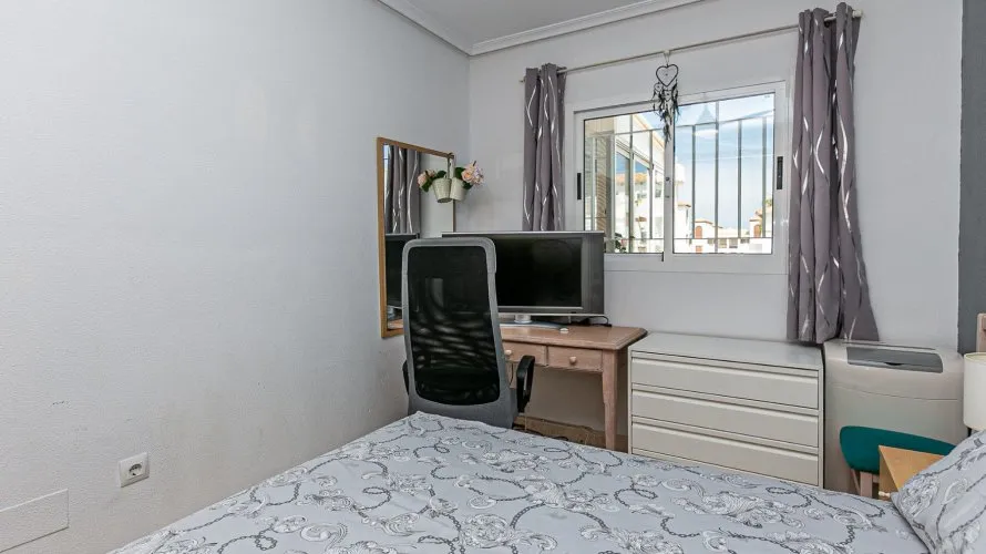 89m² penthouse for sale, Torrevieja, Spain No. 1100 № 19