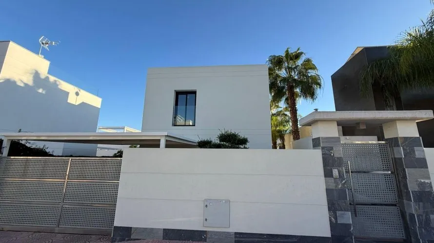 3 bedrooms villa for sale, Ciudad Quesada, Spain No. 901 № 28