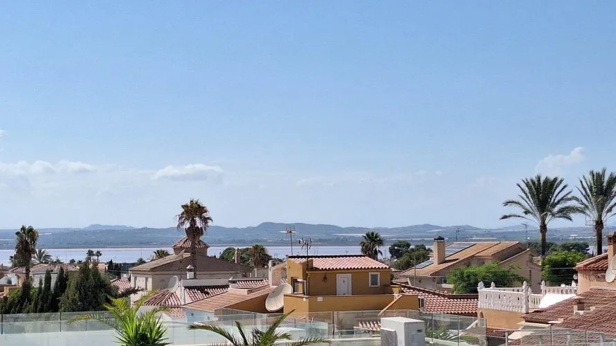 106m² villa for sale, Torrevieja, Spain No. 1284 № 5