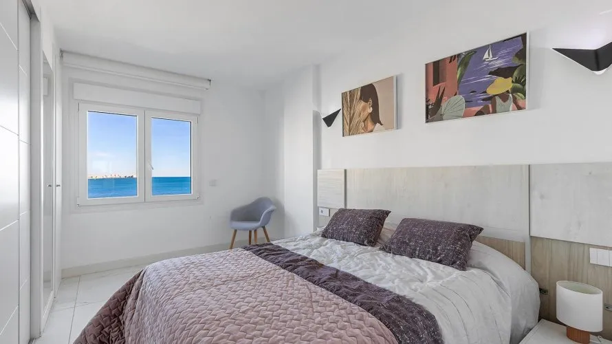 2 bedrooms apartment for sale, Torrevieja, Spain No. 1192 № 1