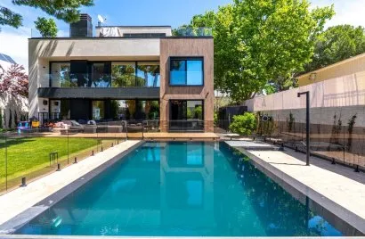 4 bedrooms villa for sale, Pozuelo de Alarcon, Spain No. 1176