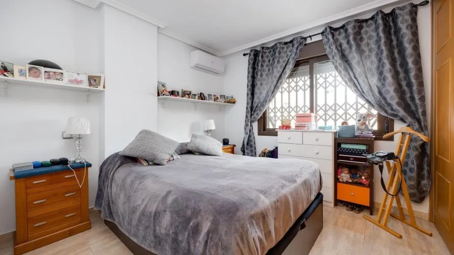 2 bedrooms apartment for sale, Torrevieja, Spain No. 1365 № 8