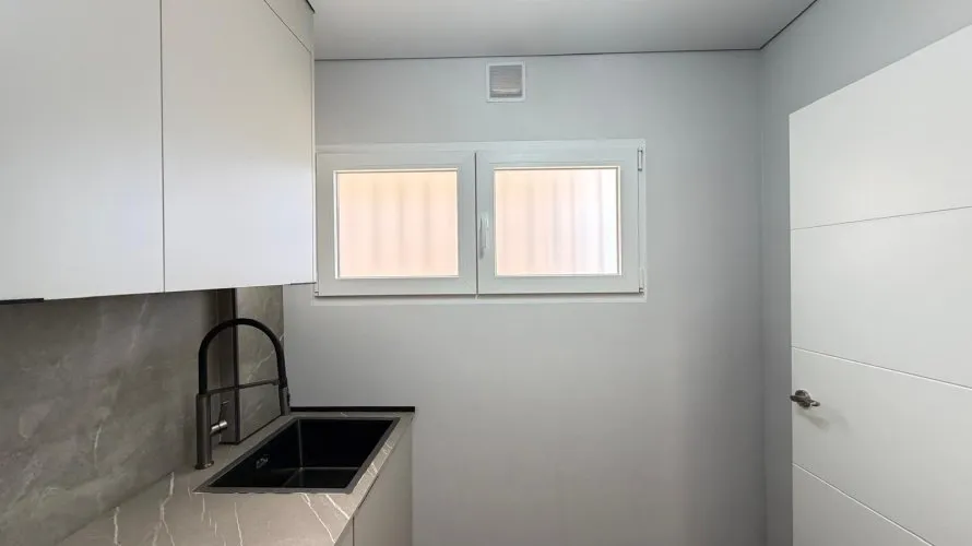3 bedrooms apartment for sale, Torrevieja, Spain No. 1077 № 22