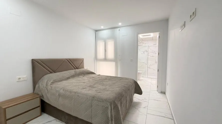 2 bedrooms apartment for sale, Torrevieja, Spain No. 1000 № 3