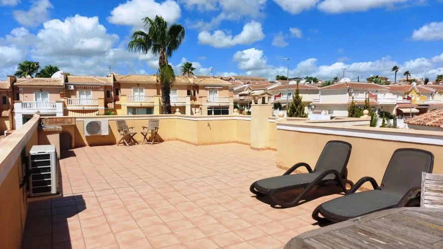 3 bedrooms villa for sale, Ciudad Quesada, Spain No. 492 № 18