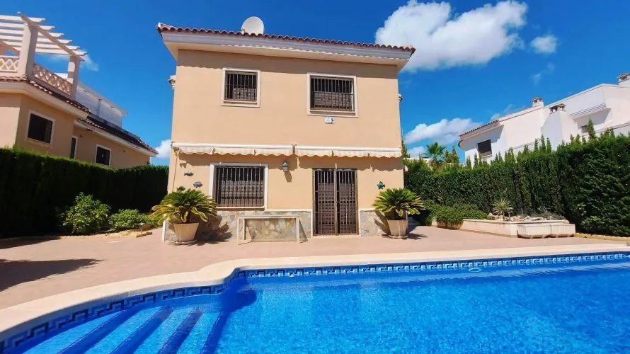 3 bedrooms villa for sale, Ciudad Quesada, Spain No. 492 № 6