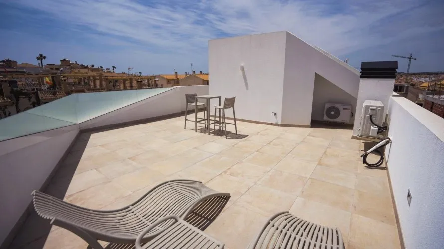 3 bedrooms villa for sale, La Florida, Spain No. 560 № 24