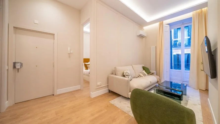 3 bedrooms apartment for sale, Madrid, Spain No. 168 № 4
