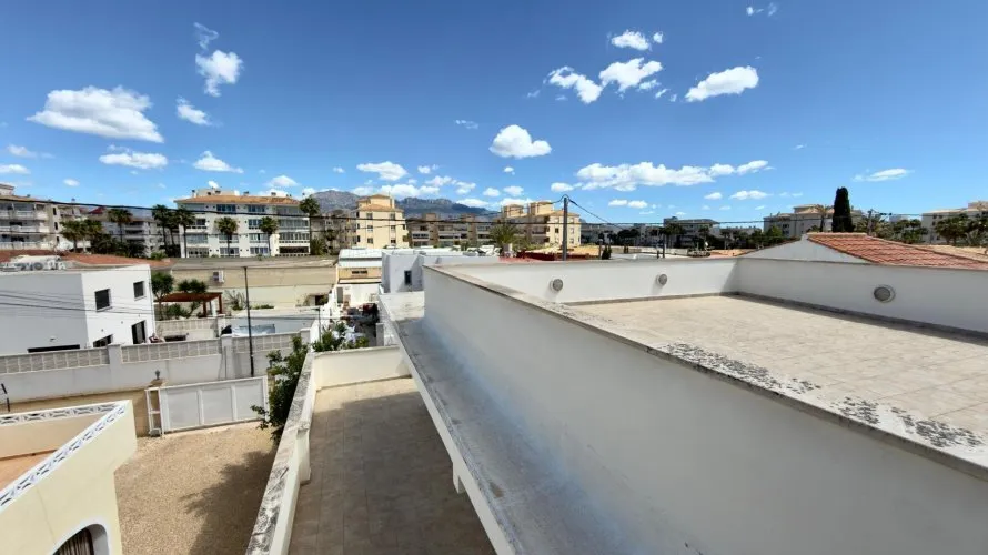 4 bedrooms house for sale, Albir, Spain No. 1165 № 8