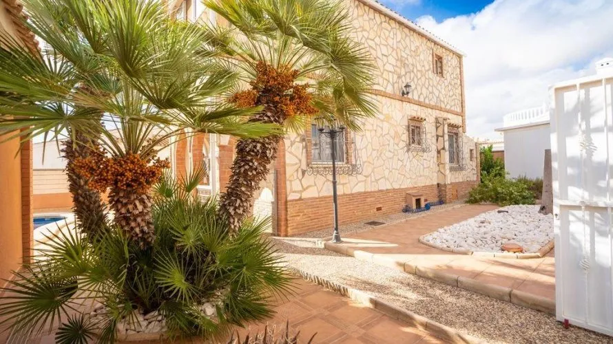 4 bedrooms villa for sale, Alicante, Spain No. 831 № 19
