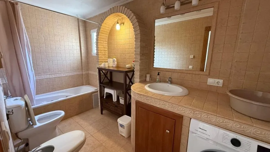 3 bedrooms house for sale, Torrevieja, Spain No. 1052 № 15
