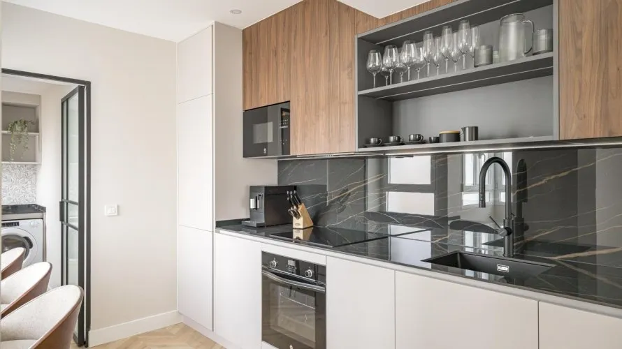 2 bedrooms apartment for sale, Madrid, Spain No. 681 № 1