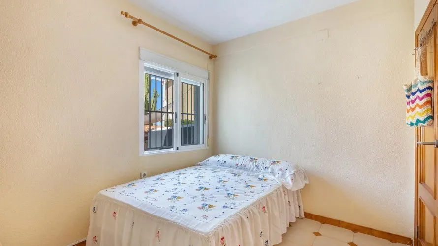 4 bedrooms villa for sale, Torrevieja, Spain No. 835 № 11