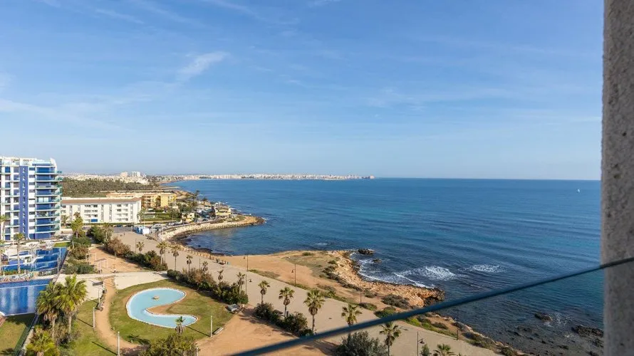 3 bedrooms penthouse for sale, Torrevieja, Spain No. 1020 № 28