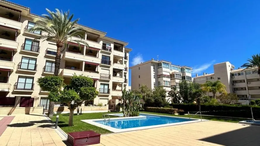 80m² apartment for sale, Albir, Spain No. 608 № 13