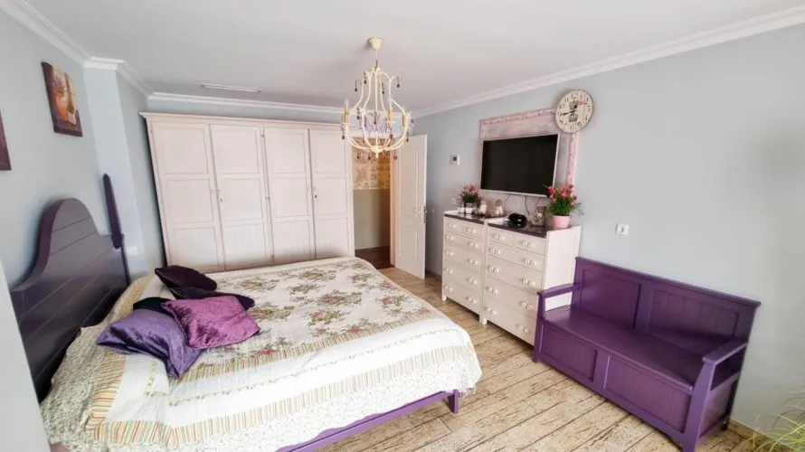 6 bedrooms villa for sale, Moraira, Spain No. 500 № 15