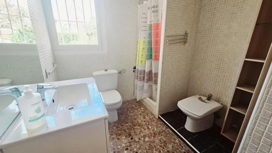 4 bedrooms apartment for sale, Torrevieja, Spain No. 1093 № 15