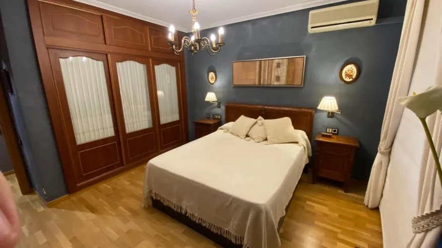4 bedrooms apartment for sale, Alicante, Spain No. 689 № 1