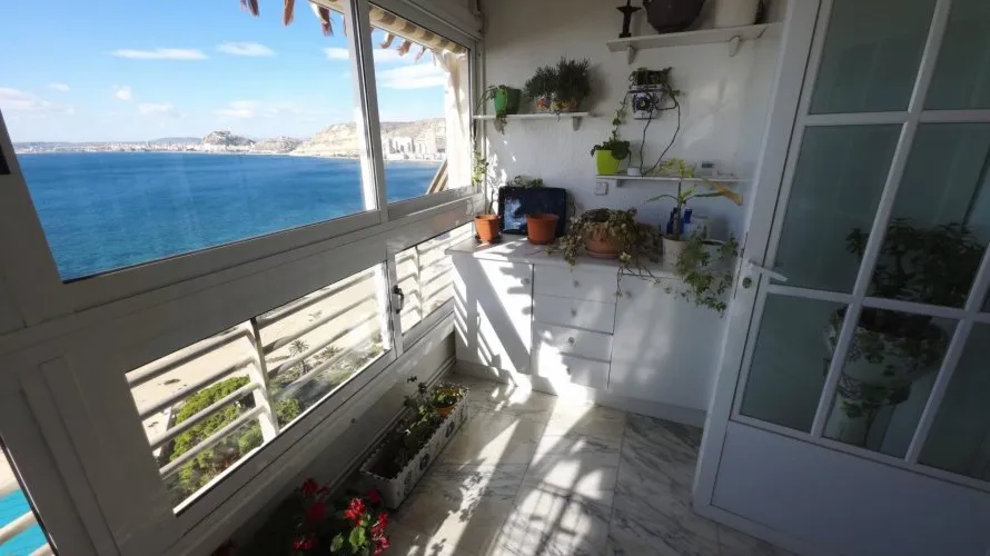 3 bedrooms apartment for sale, Cabo De Las Huertas, Spain No. 1221