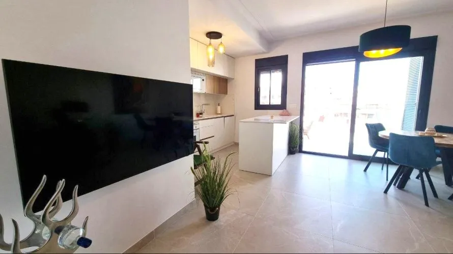 2 bedrooms penthouse for sale, Torrevieja, Spain No. 1184 № 1