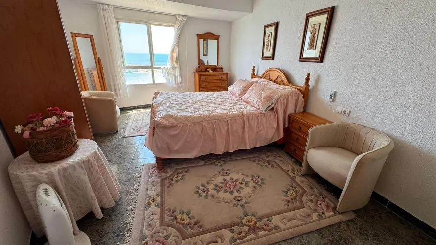3 bedrooms apartment for sale, Torrevieja, Spain No. 787 № 9