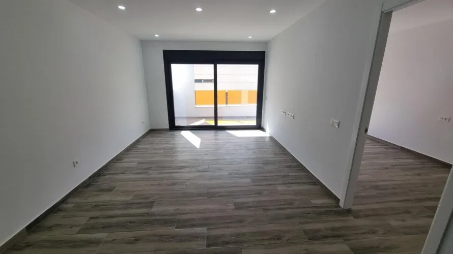 3 bedrooms apartment for sale, Torrevieja, Spain No. 104 № 7