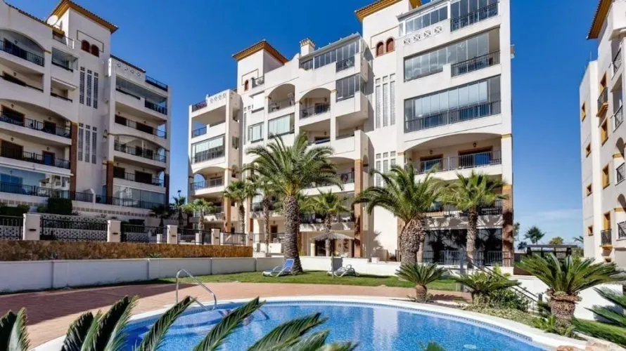 3 bedrooms apartment for sale, Guardamar del Segura, Spain No. 633