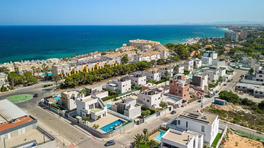 3 bedrooms villa for sale, Campoamor, Spain No. 612 № 10