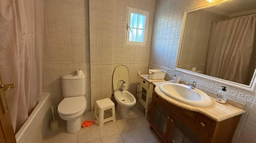 3 bedrooms house for sale, Torrevieja, Spain No. 1052 № 10