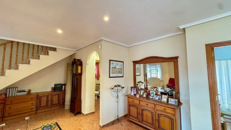 3 bedrooms apartment for sale, Torrevieja, Spain No. 1031 № 6