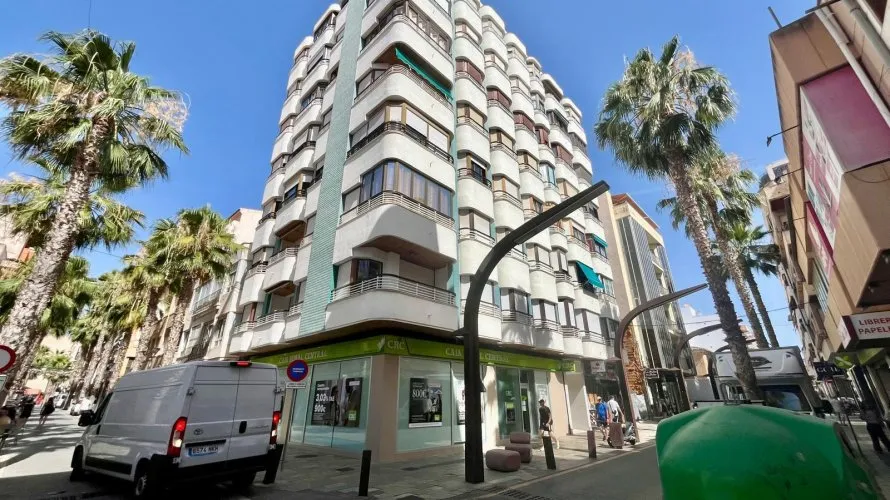 3 bedrooms apartment for sale, Torrevieja, Spain No. 1417 № 19