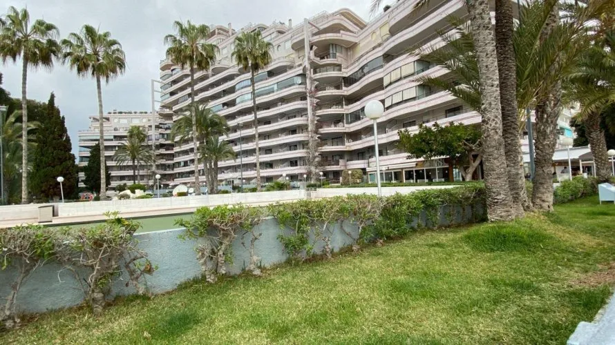 90m² apartment for sale, Calpe, Spain No. 930 № 2