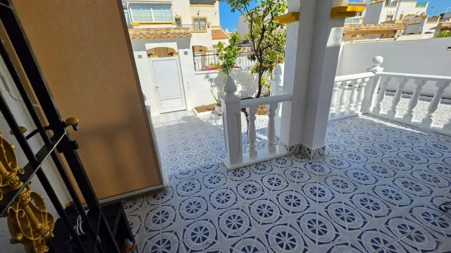3 bedrooms house for sale, Torrevieja, Spain No. 1095 № 11
