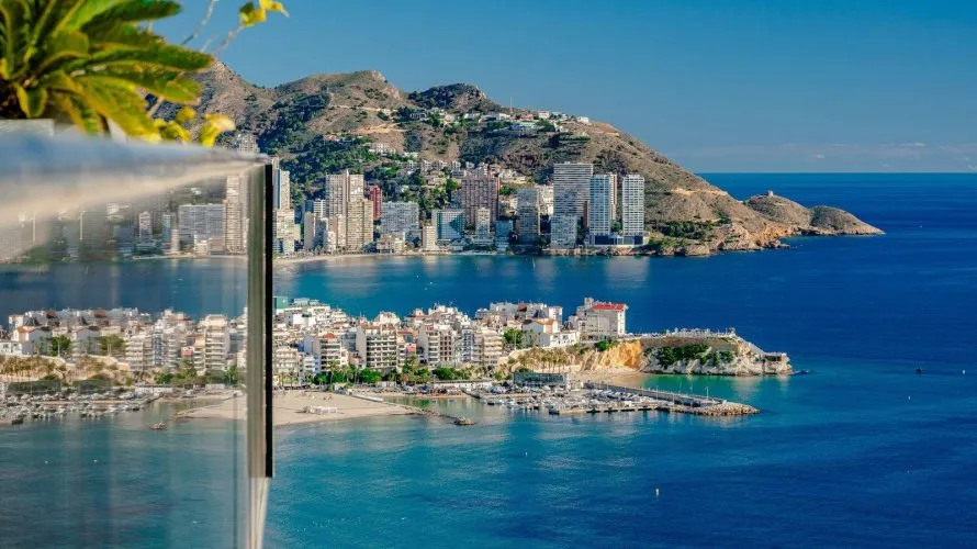 3 bedrooms apartment for sale, Benidorm, Spain No. 672