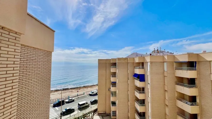 2 bedrooms penthouse for sale, Torrevieja, Spain No. 1024 № 10