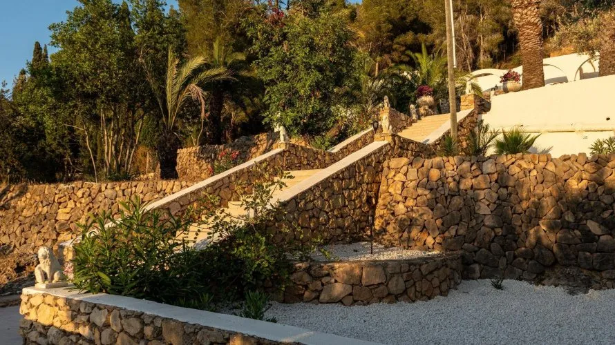 11 bedrooms villa for sale, Altea, Spain No. 1157 № 1