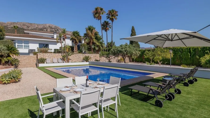 6 bedrooms villa for sale, Calpe, Spain No. 227 № 10